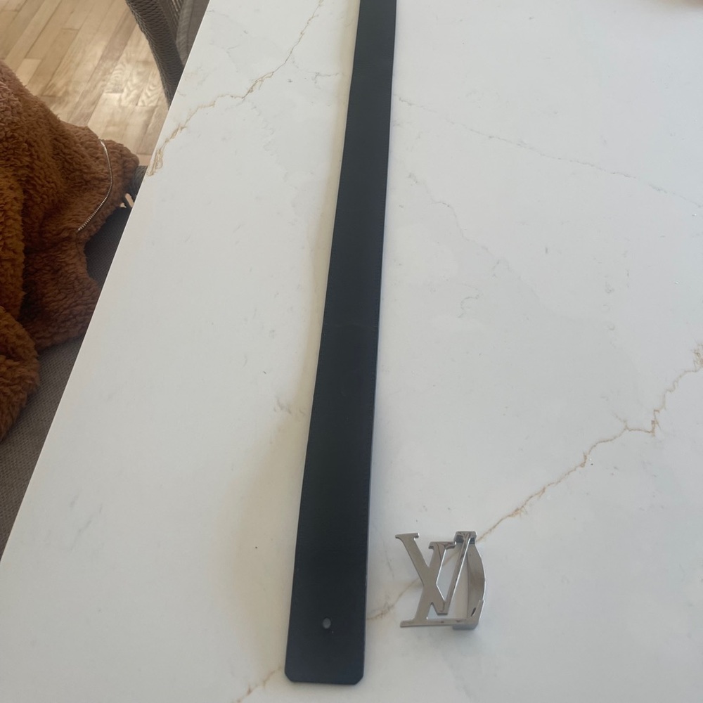 Louis vuitton 40mm LV belt m9887  95/38